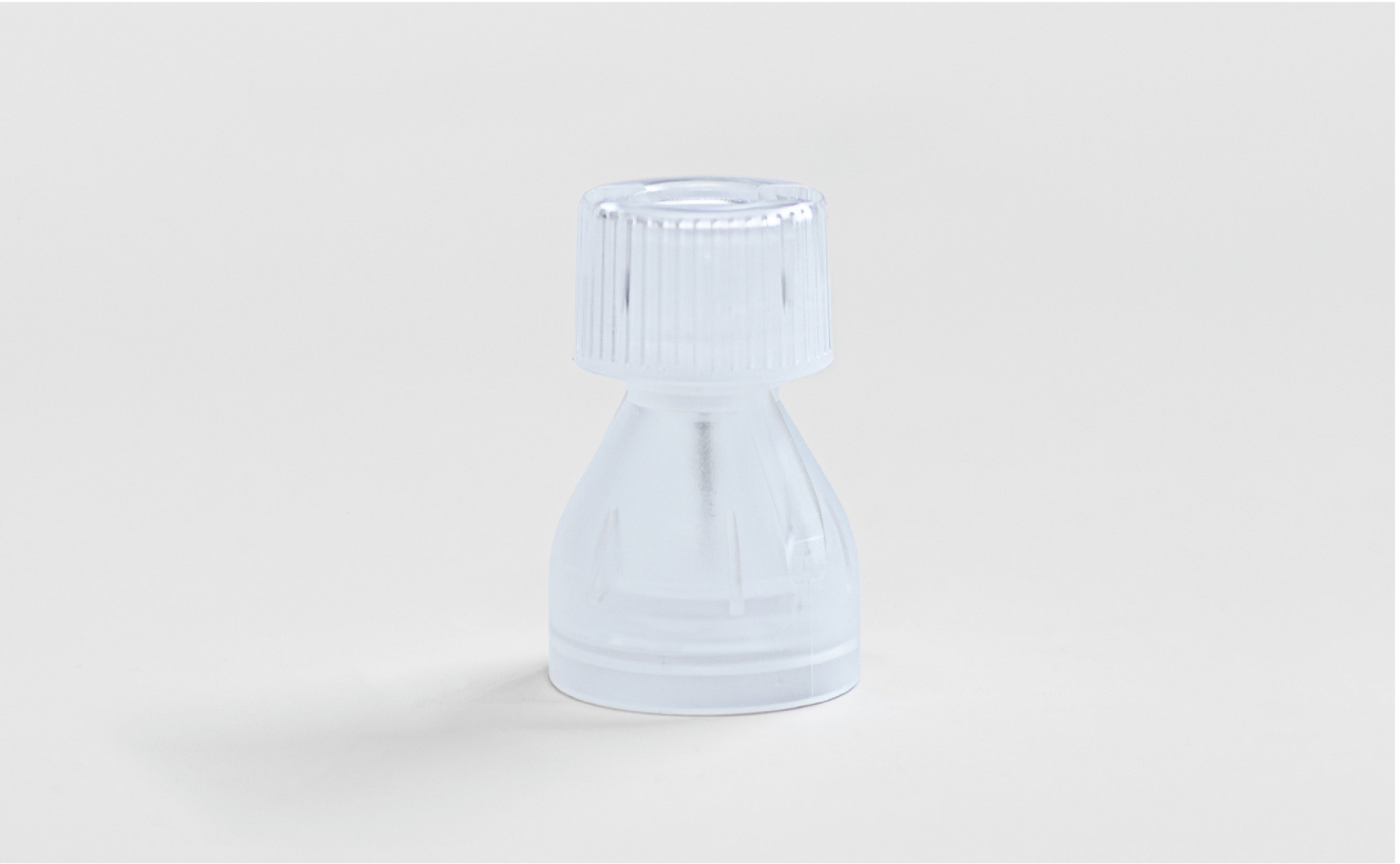 Load video: Install a 10 ml vial adapter